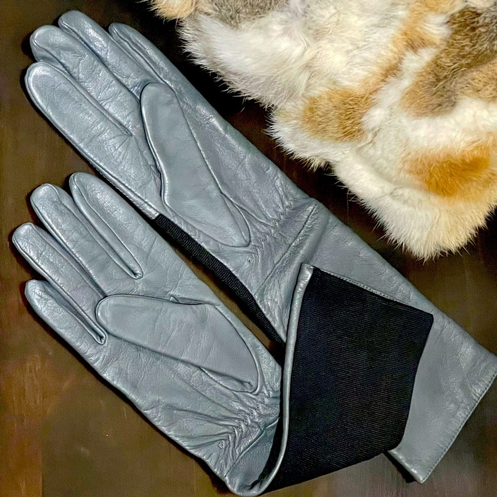 NWOT, Leather Gloves - Picture 4 of 5